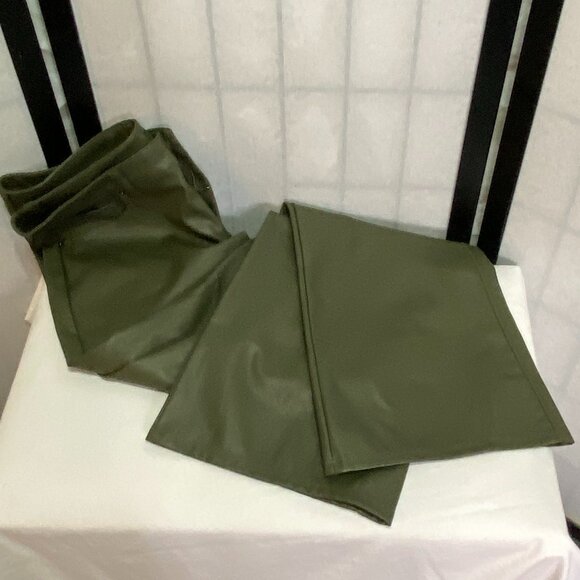 Wild Fable Low Rise Faux Leather Vegan Pleather Flare Jeans Pants Olive NWT 4 - Picture 9 of 13